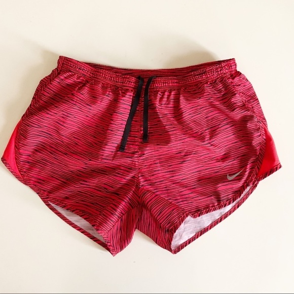 Nike 3” Equilibrium Modern Tempo Short Red Women’s Small Running - Picture 1 of 8